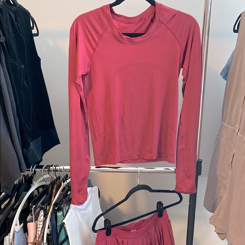 Lululemon swiftly tech long sleeve 2.0 waist length